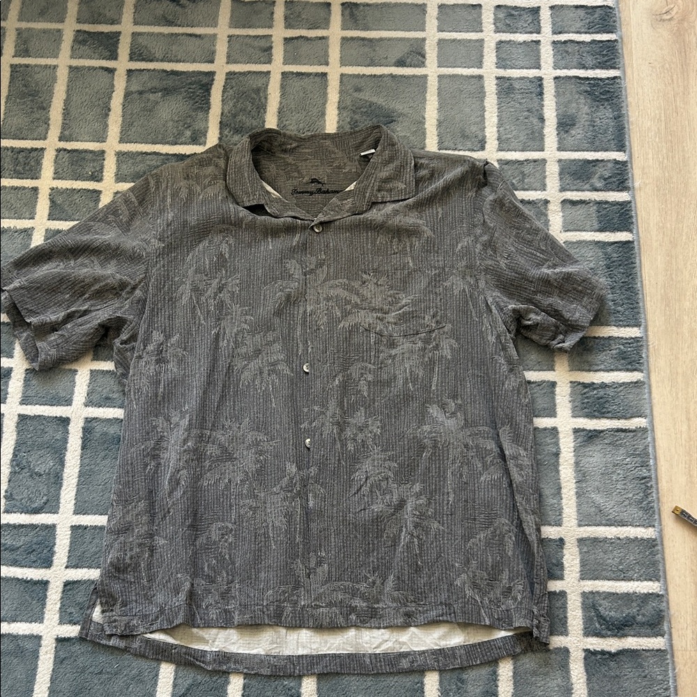 Tommy Bahama Textured Gray Shirt